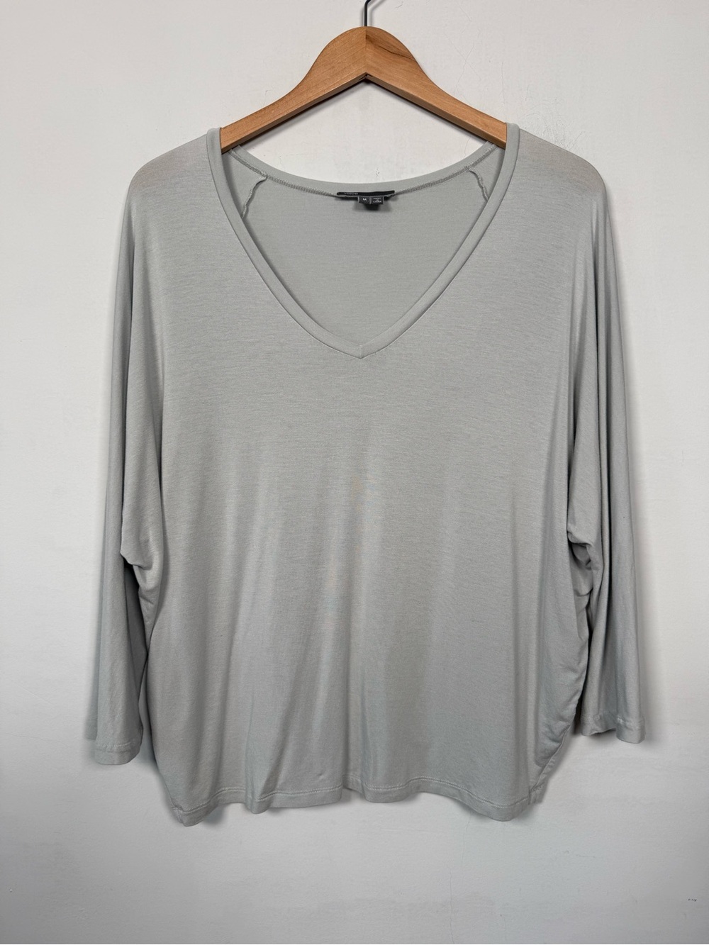 Vince Super Soft Gray V-Neck Long Sleeve Tee, Size M